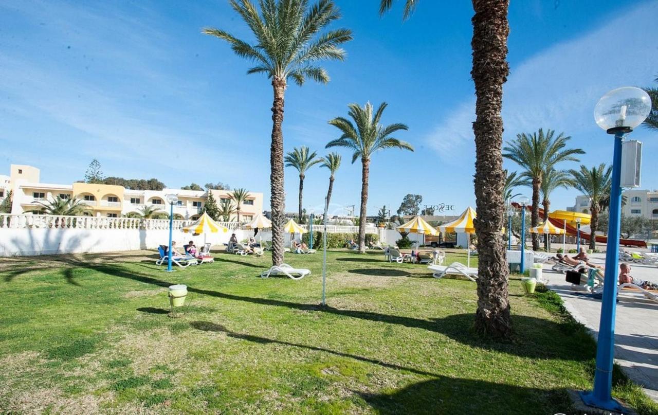 Riviera Hotel - Family Only Порт-Эль-Кантауи Экстерьер фото