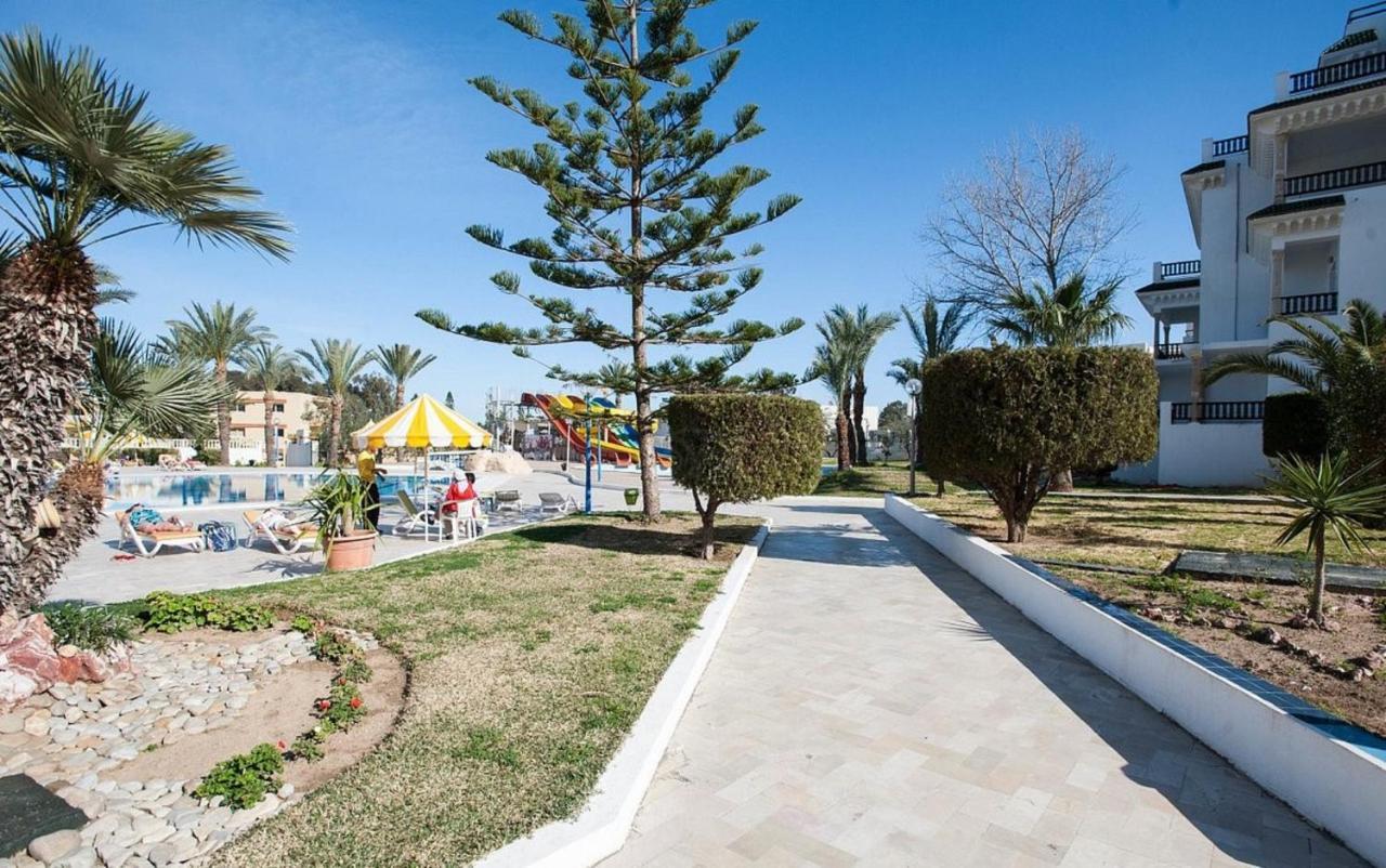 Riviera Hotel - Family Only Порт-Эль-Кантауи Экстерьер фото