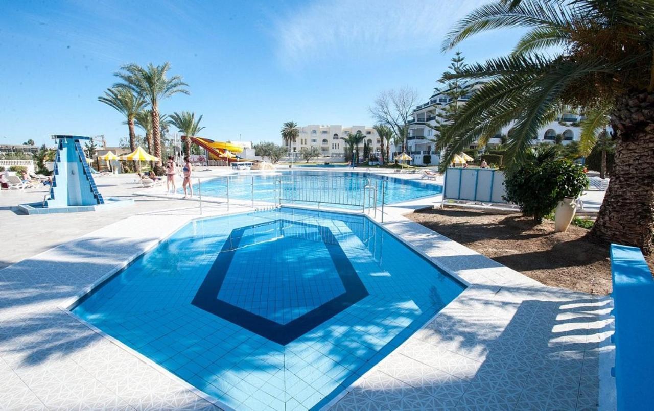 Riviera Hotel - Family Only Порт-Эль-Кантауи Экстерьер фото